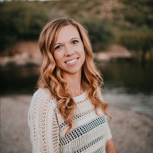 Meet your Posher, Christine